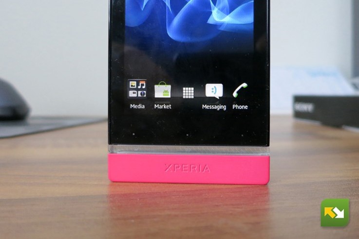 Sony Xperia U (3).jpg